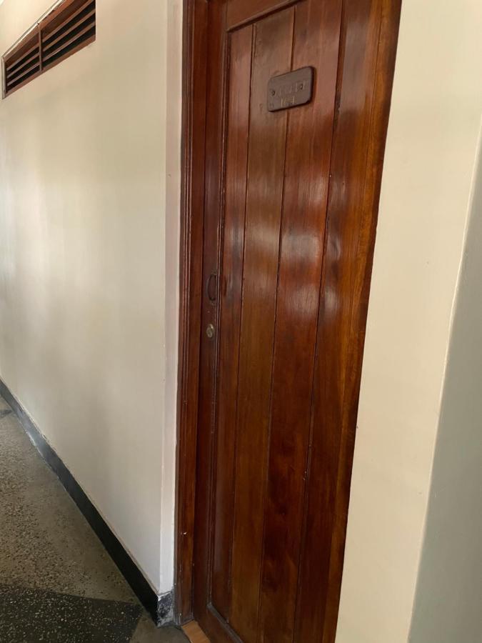 Alojamiento Tahuari Iquitos Exteriör bild